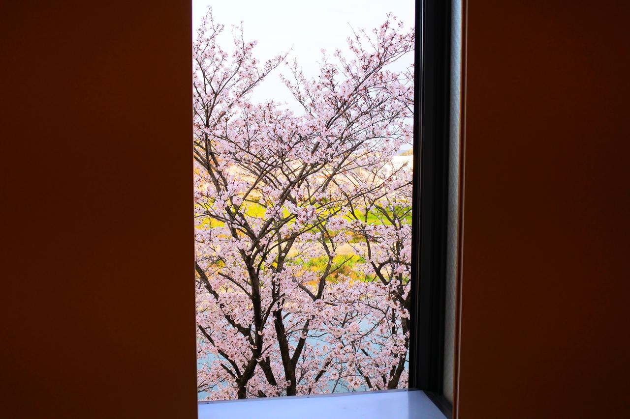 Hotel Dressy (Adults Only) Himeji Exteriör bild