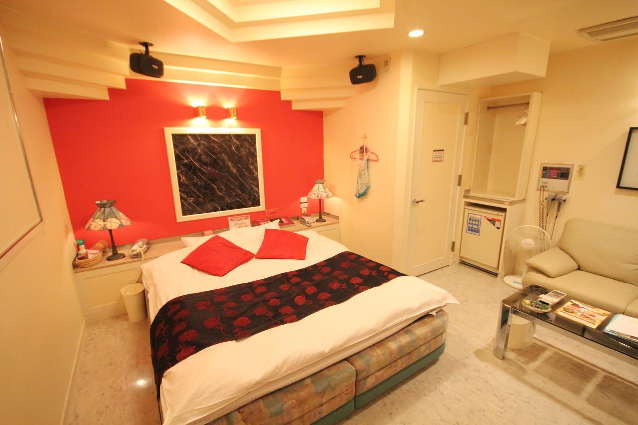 Hotel Dressy (Adults Only) Himeji Exteriör bild