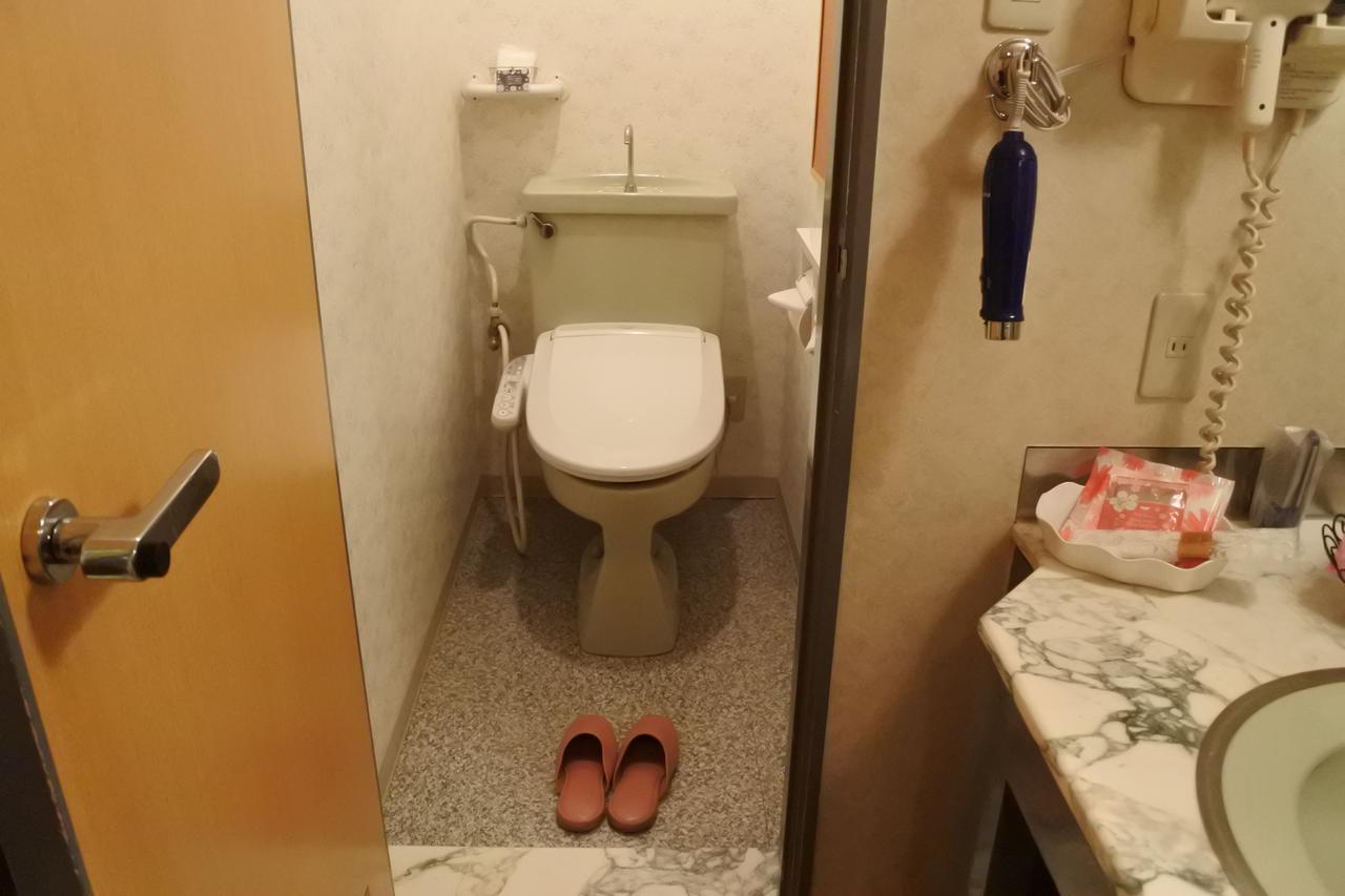 Hotel Dressy (Adults Only) Himeji Exteriör bild